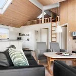 Nice Home In Lokken With Sauna Nyaraló Løkken